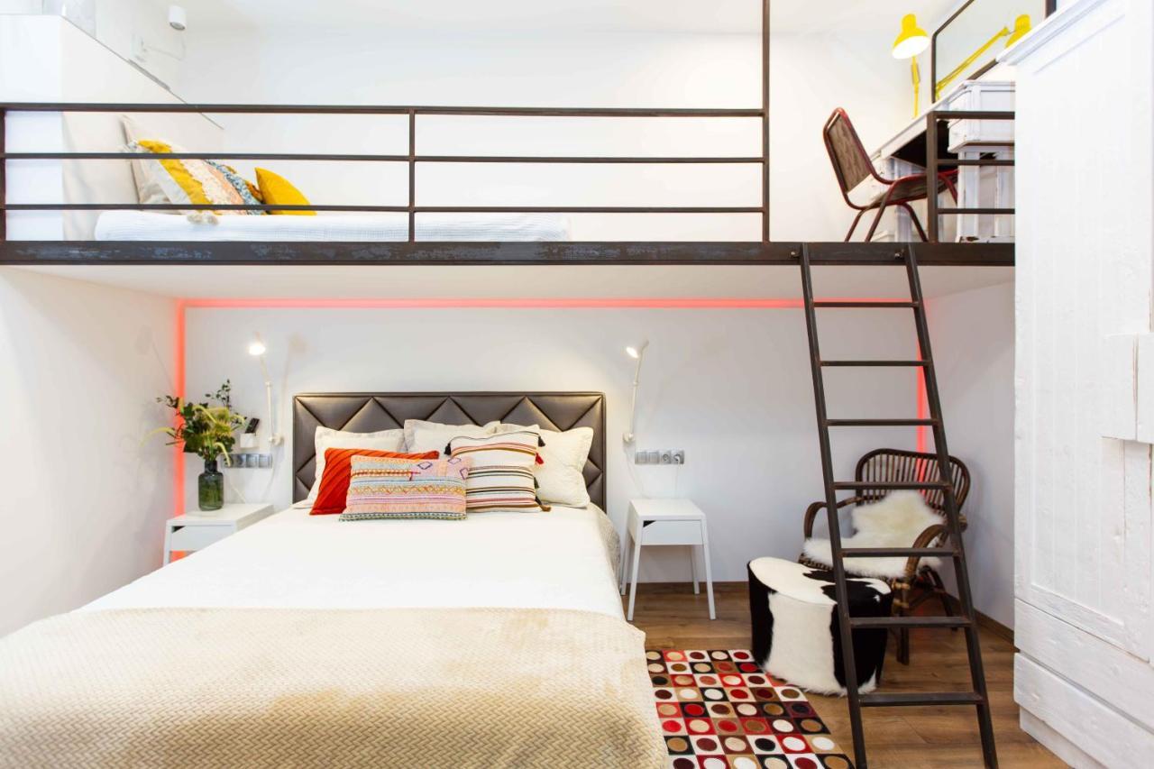 Premium Rooms By Hi5 - Style At The Comedy Theater Budapest Extérieur photo