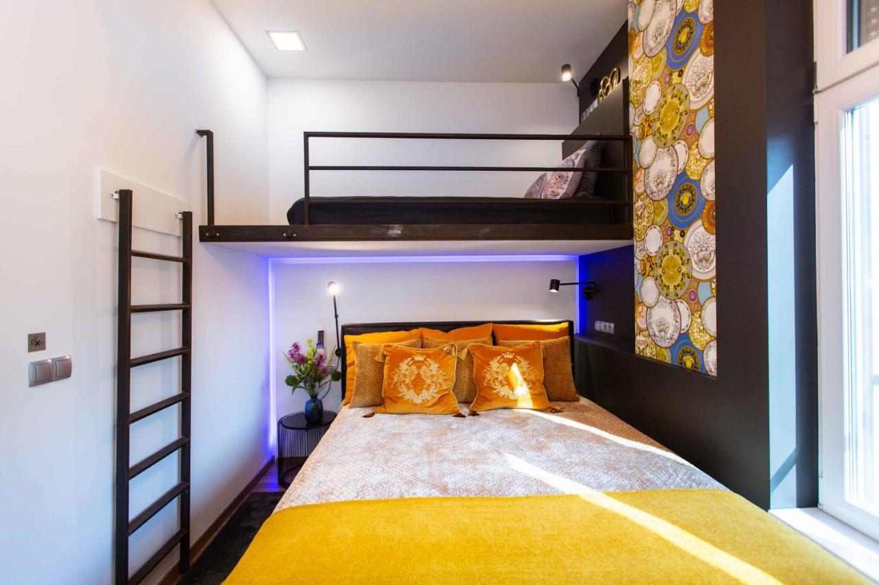 Premium Rooms By Hi5 - Style At The Comedy Theater Budapest Extérieur photo