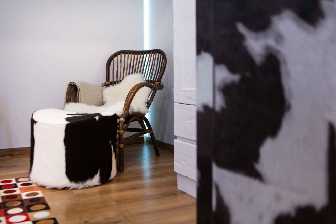 Premium Rooms By Hi5 - Style At The Comedy Theater Budapest Extérieur photo