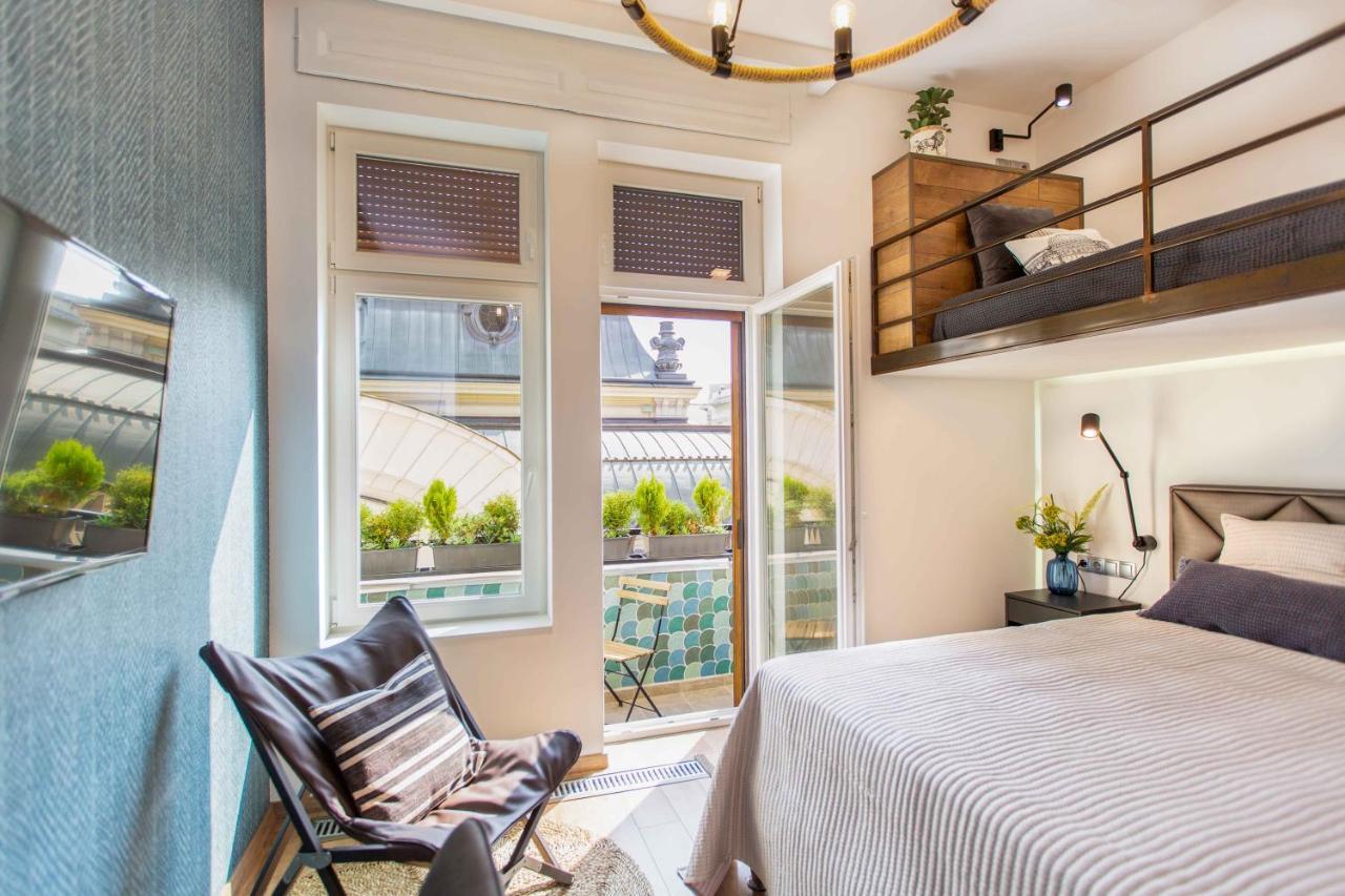 Premium Rooms By Hi5 - Style At The Comedy Theater Budapest Extérieur photo