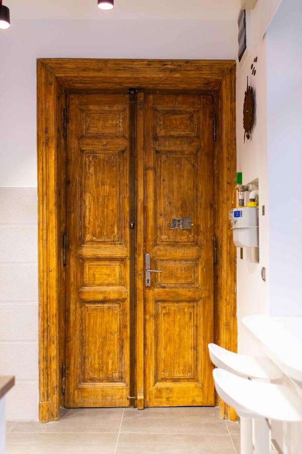 Premium Rooms By Hi5 - Style At The Comedy Theater Budapest Extérieur photo